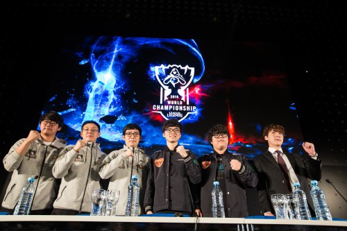 T1官方：和T1二队下路Smash选手成功续约