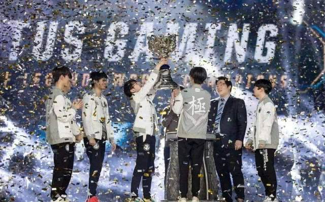 Snappi赛后：面对MOUZ，我们表现已相当不错